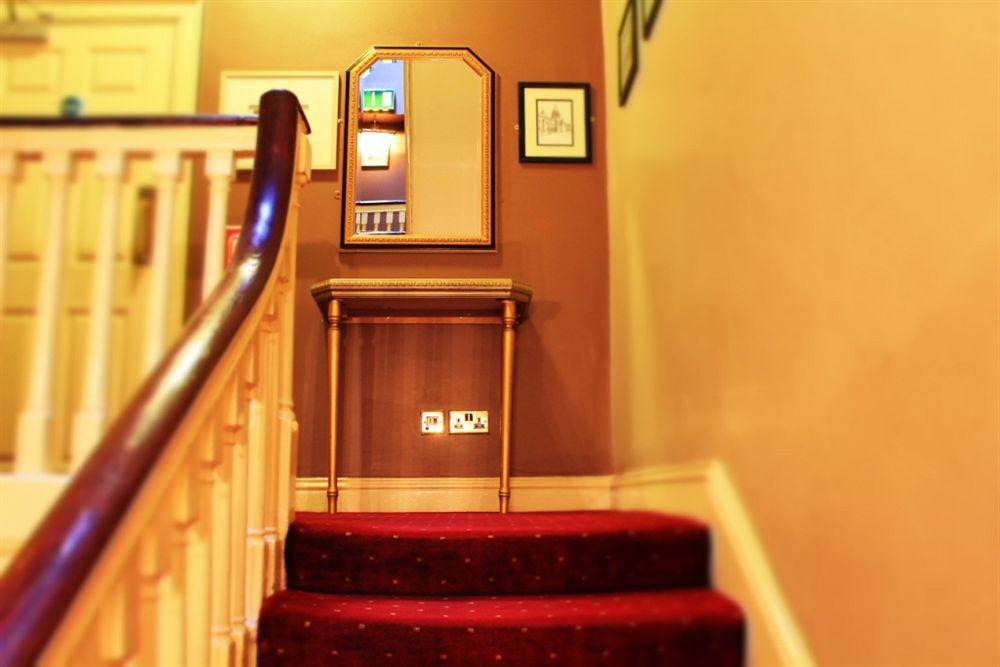 Lynams Hotel ดับลิน ภายนอก รูปภาพ
